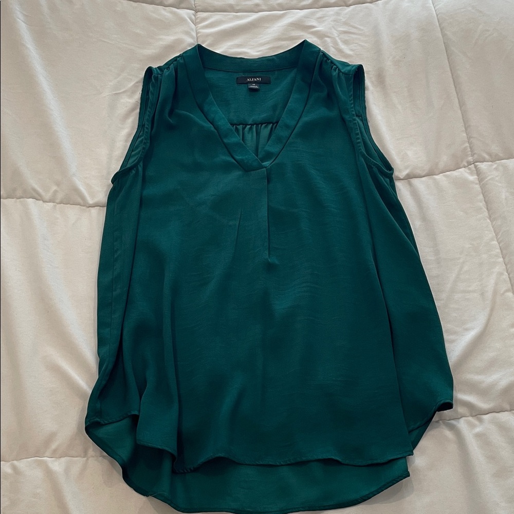 Alfani Forest Green Sleeveless Blouse